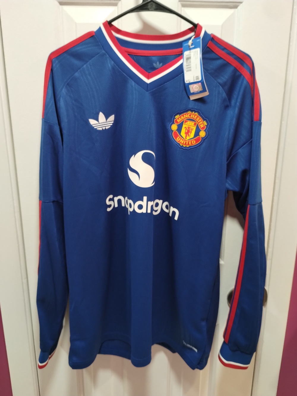 Manchester United FC jersey sz large long sleeve